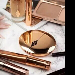 Charlotte Tilbury Airbrush Flawless Finish Complexion Perfecting Powder #1 Fair